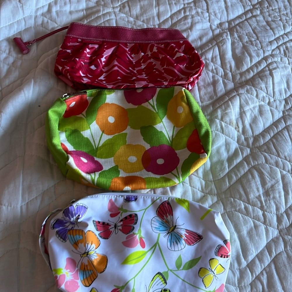 Clinique make up bags (3)